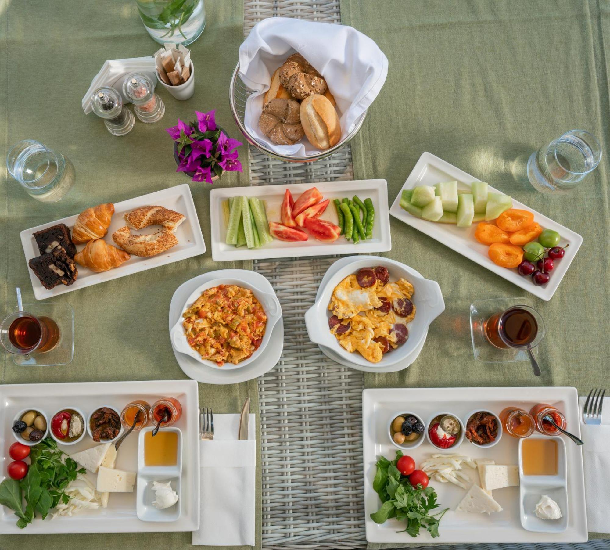Elia Hotel Cunda By Ortunc Ayvalı Buitenkant foto